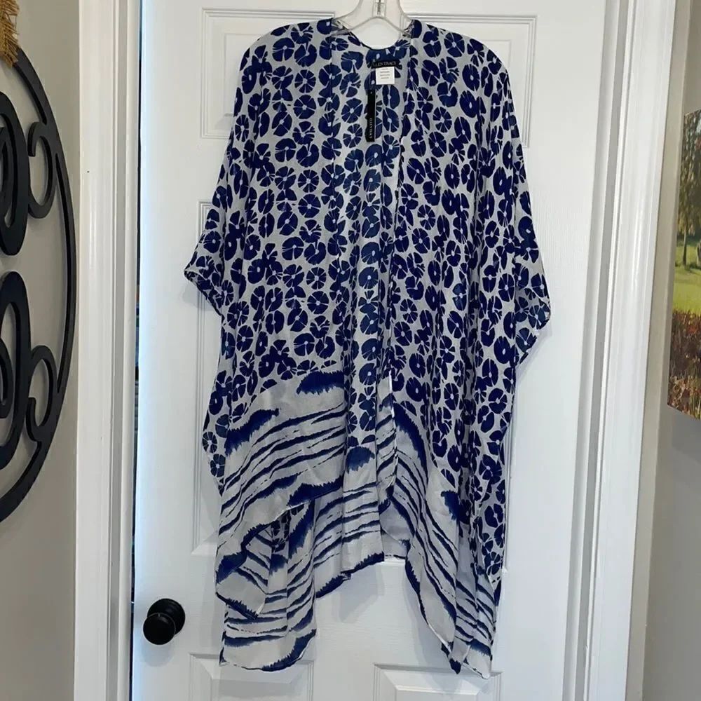 Ellen Tracy Blue & White Kimono Top, NWT